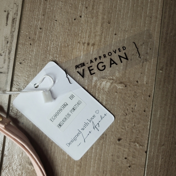 NWT Blush Kiss Large Heart Quilted Pillow Pink Double Zip-Around Vegan Wallet - Picture 12 of 16